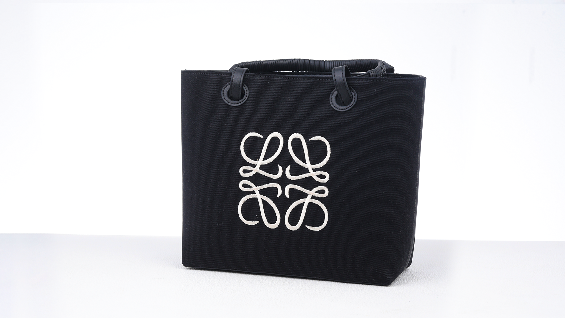 Anegram Tote Bag